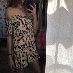 Sleeveless floral dress